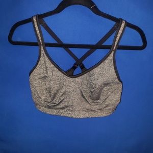 VSX Sports Bra / Grey & Black / 36C
